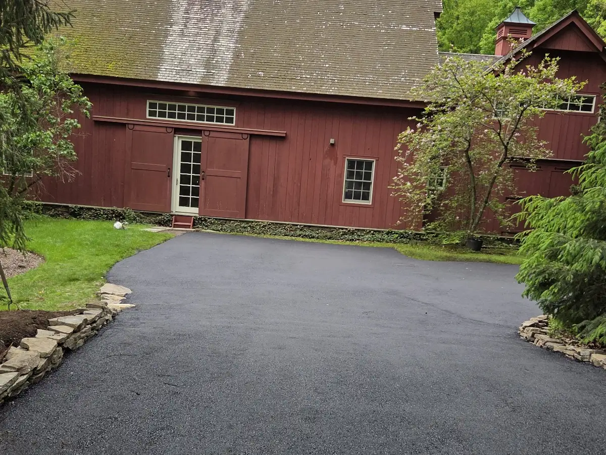 Asphalt driveway and parking area by Asphalt Direct Paving, Morris County, NJ.